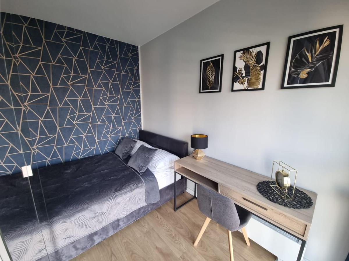 Gold Capital Towers Apartment